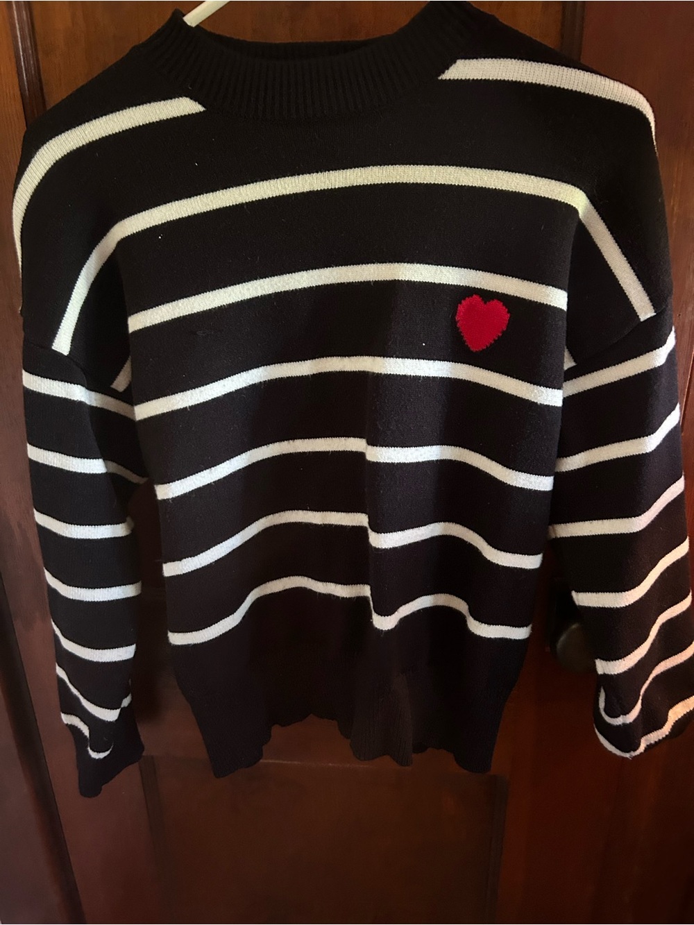 Black and white heart, in mint condition and great piece! #hearts #blacknwhite